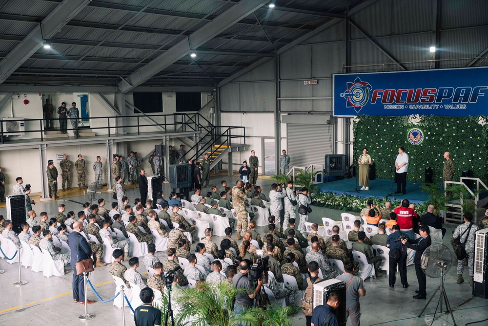 Philippine SecDef Teodoro, US Ambassador Carlson Visit Service Members Supporting Foreign Disaster Relief Operations