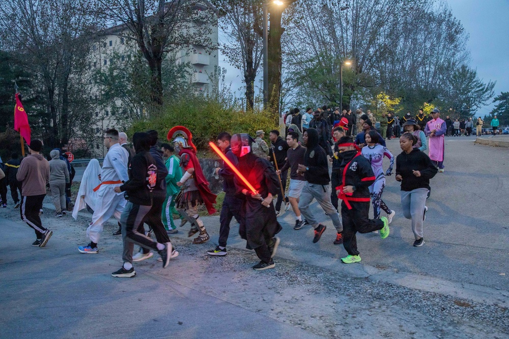 MSC-K Hosts Brigade Costume Run at Camp Carroll.