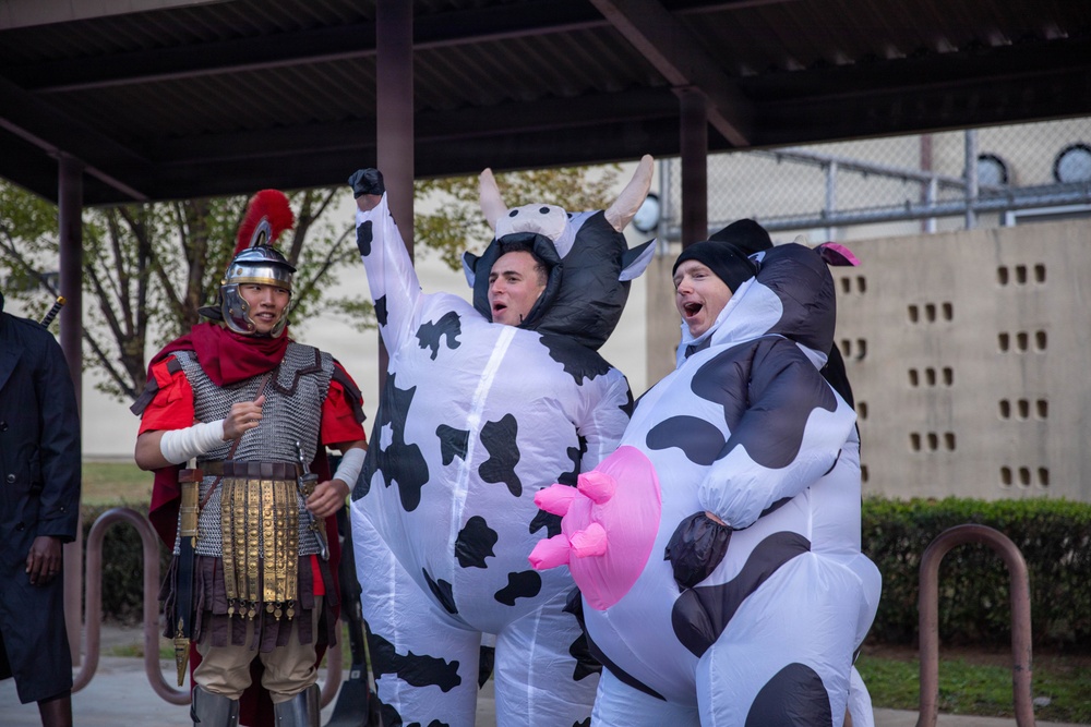 MSC-K Hosts Brigade Costume Run at Camp Carroll