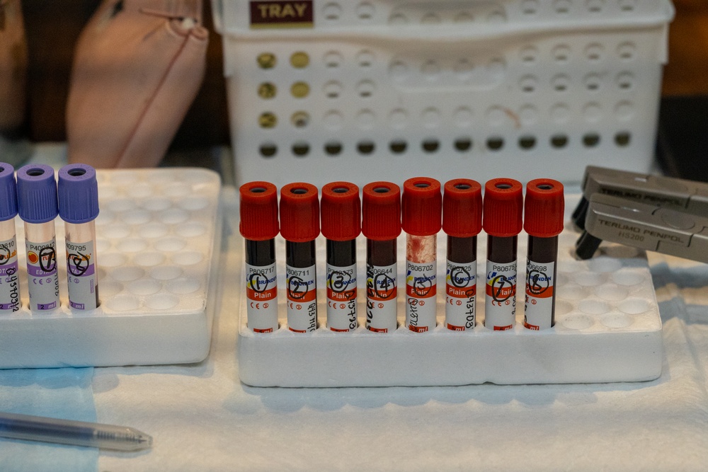 15th MEU Coordinates Blood Drive During Foreign Disaster Relief Operations in the Philippines