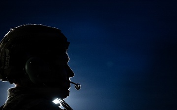 374 AW demonstrates aerial port capabilities during BM 25-2