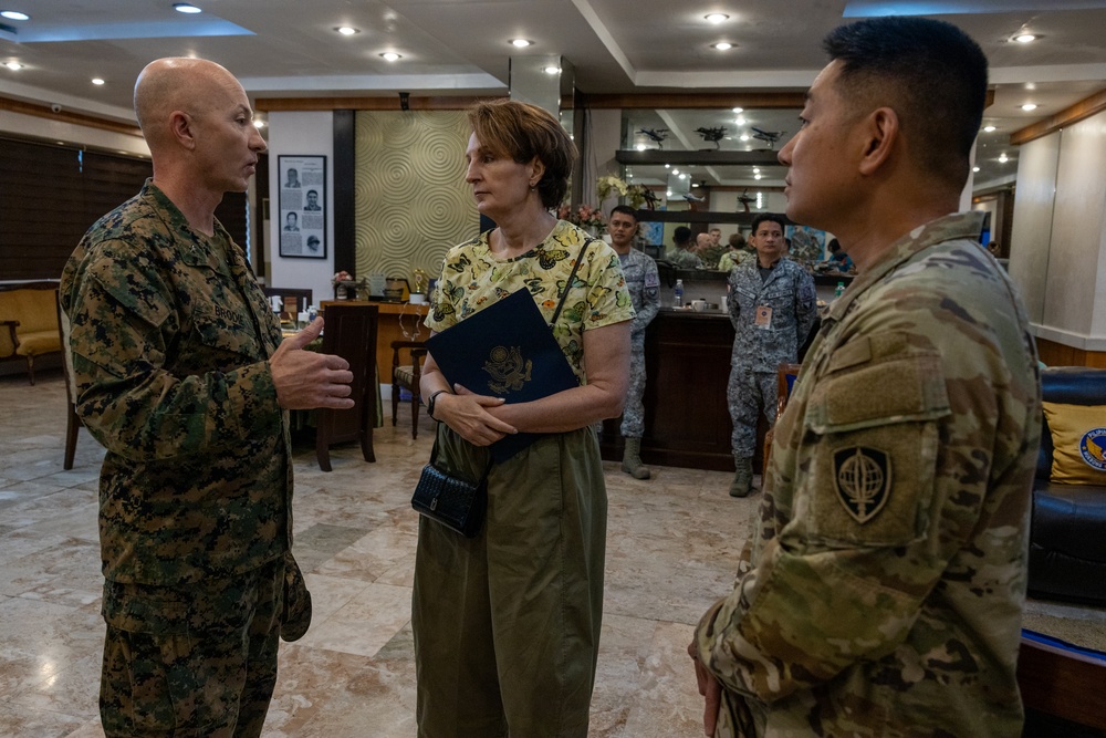 Philippine SecDef Teodoro, US Ambassador Carlson Visit Service Members During Foreign Disaster Relief Operations