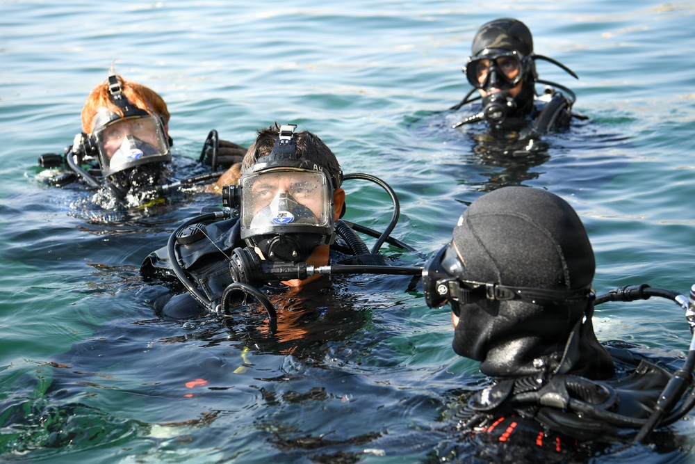 U.S. Navy Seabee Divers Strengthen Maritime Partnerships in Morocco
