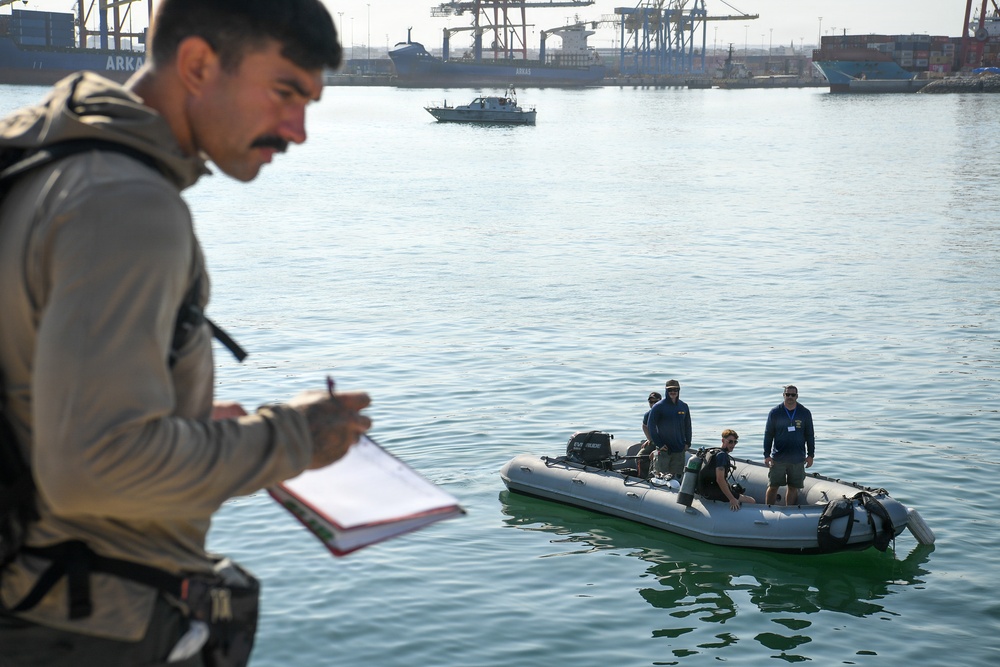 U.S. Navy Seabee Divers Strengthen Maritime Partnerships in Morocco