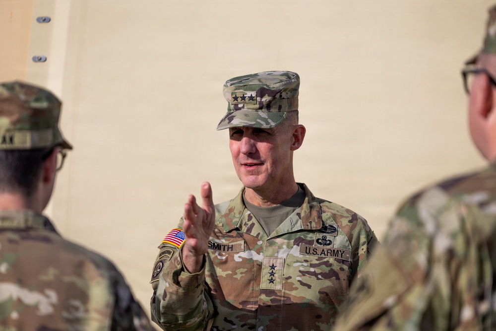 Lt. Gen. Stephen G. Smith Reviews Terminal High Altitude Area Defense Operations With Alpha Battery, 4th Air Defense Artillery Regiment at Fort Bliss