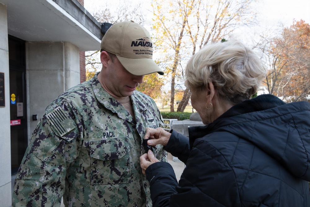 NAVSUP Weapon Systems Support Promotes CMDR Pace