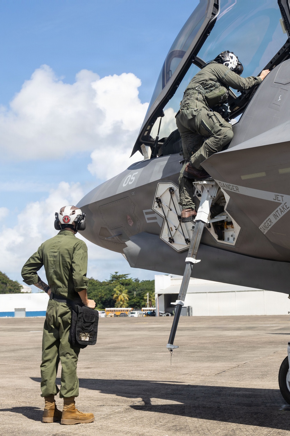 VMFA-225 conducts flight operations in Puerto Rico