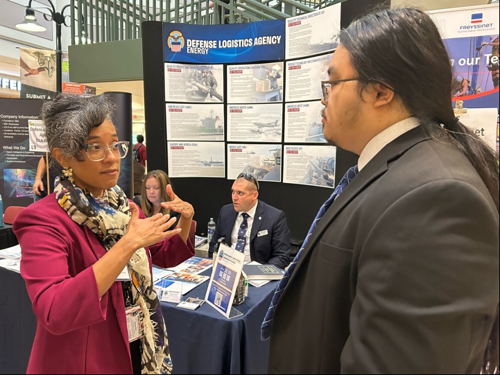 Tomorrow’s workforce: DLA Energy attend George Mason University job fair