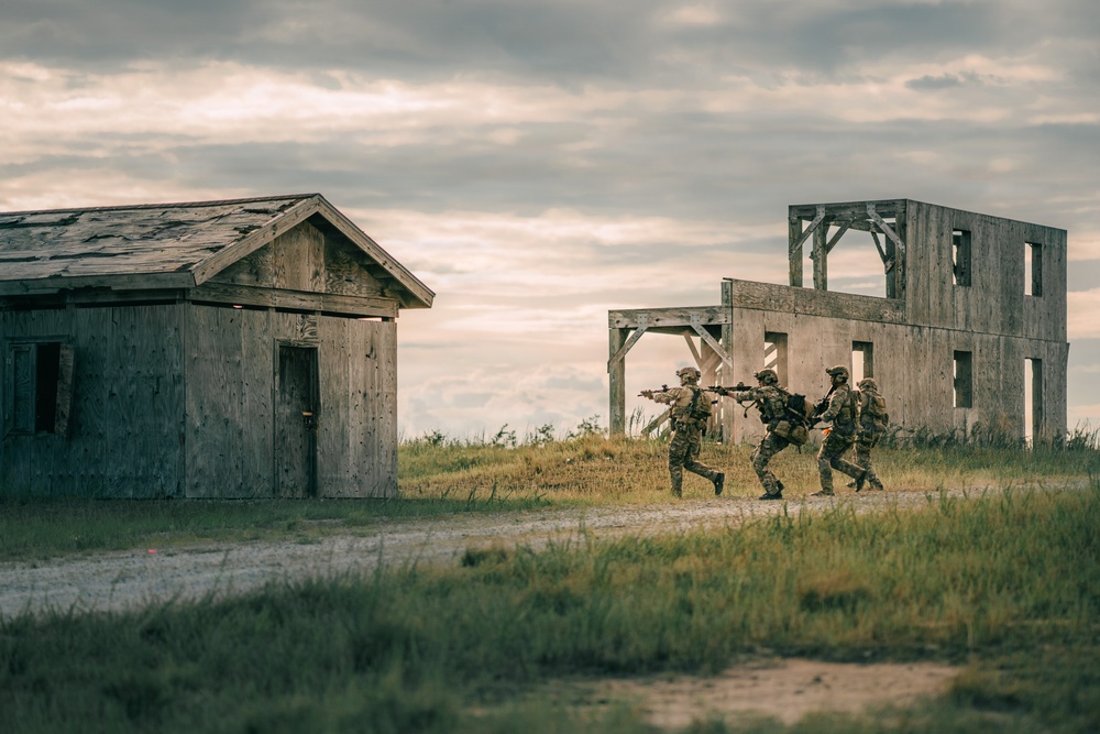 3rd Ranger Battalion Squad Live Fire
