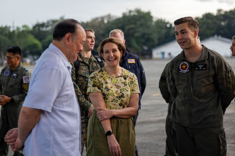 Philippines SecDef Teodoro, US Ambassador Carlson Visits Philippine Service Members, US Marines During Foreign Disaster Relief Operations