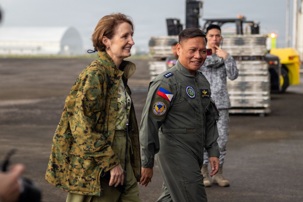 Philippines SecDef Teodoro, US Ambassador Carlson Visits Philippine Service Members, US Marines During Foreign Disaster Relief Operations
