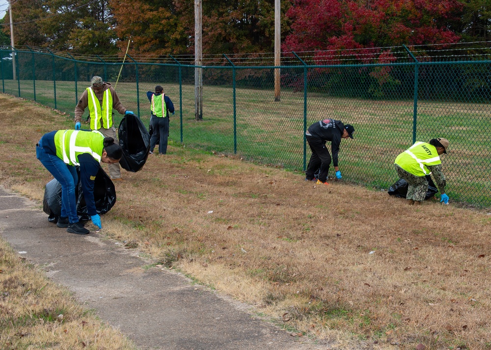 NSA Mid-South Sailors Cleanup Navy Rd