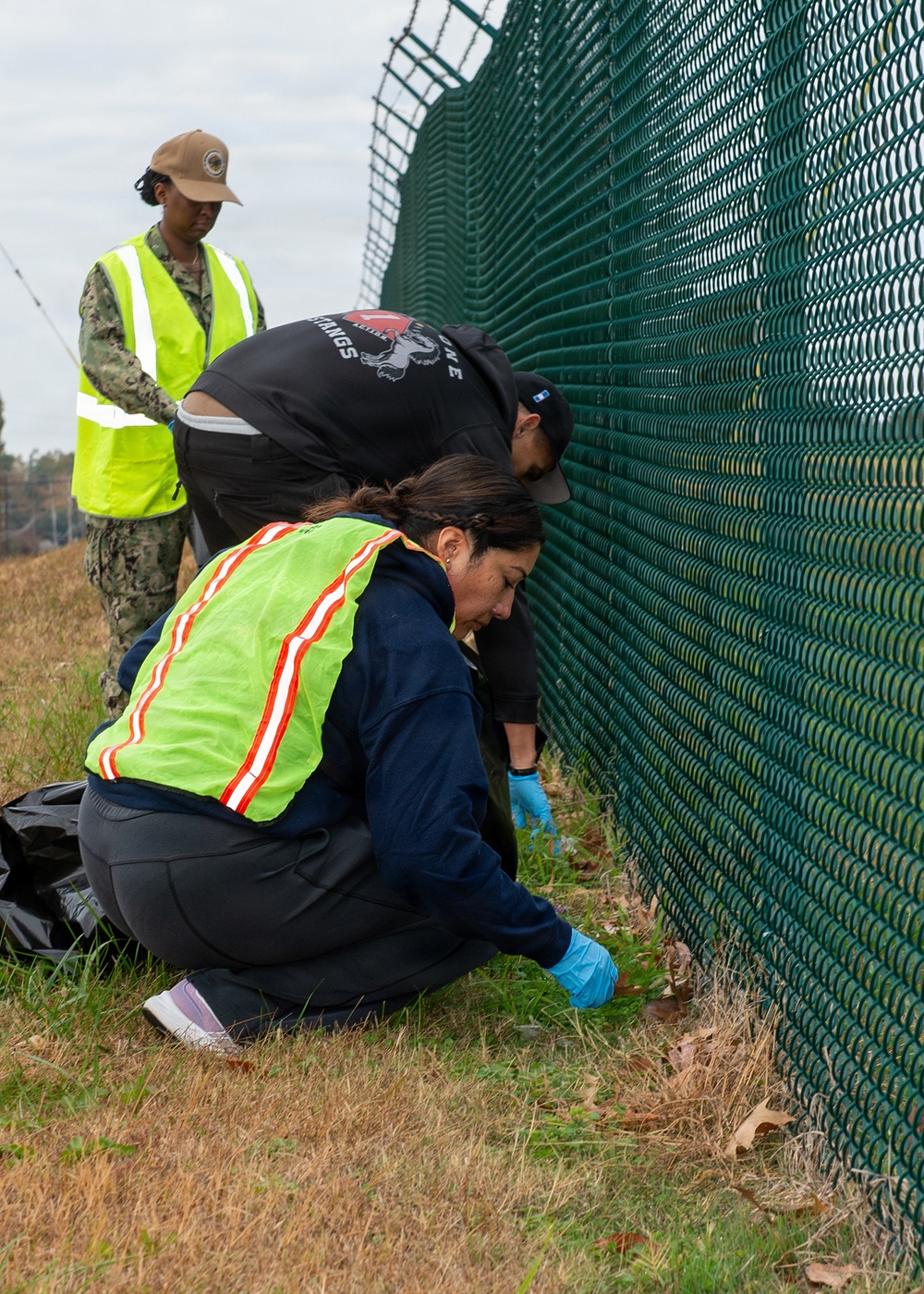 NSA Mid-South Sailors Cleanup Navy Rd