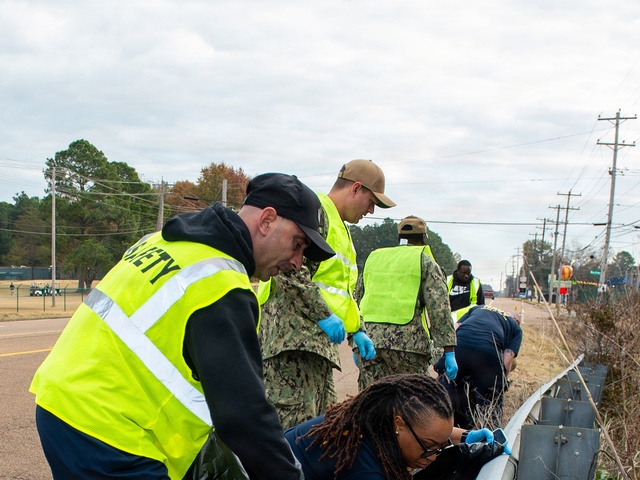 NSA Mid-South Sailors Cleanup Navy Rd