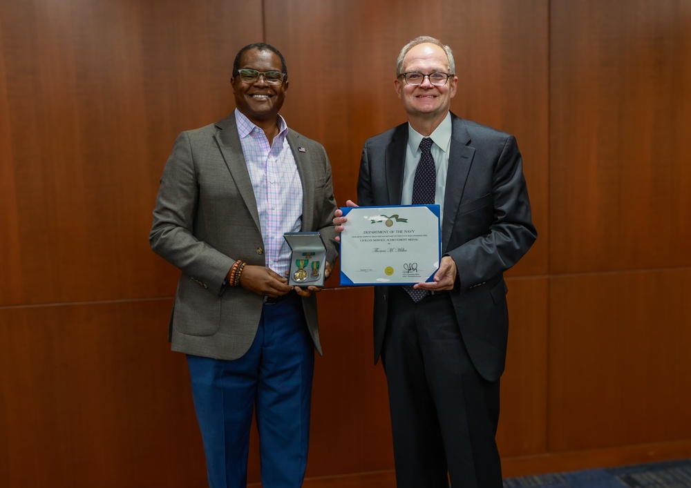 NSWCPD Honors Employees at Quarterly Awards Ceremony