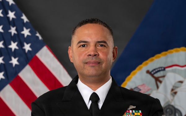 CMDCM(FMF/SW) Van-Troi A. SibiliaMartinez