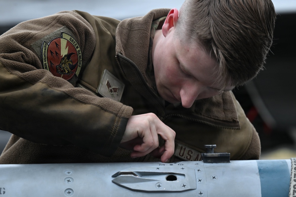 354th MXG holds 2025 3rd Quarter Load Competition