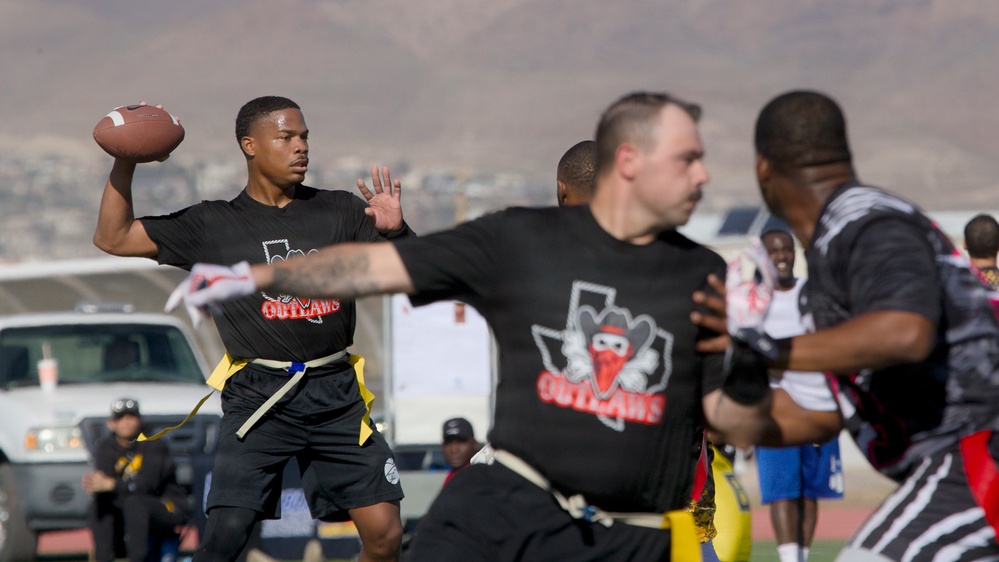 Fort Bliss Soldiers trade ranges for rushes during inaguaral MWR Turkey Bowl