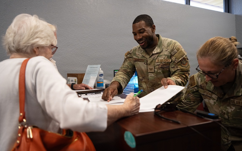 6ARW JAG hosts retiree appreciation day