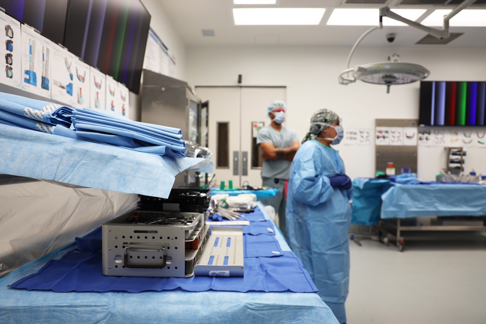 Hospital Corpsmen Surgical Technologists