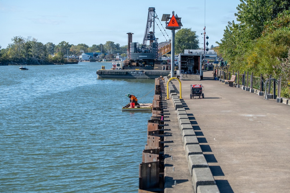 Huron Harbor West Pier Repairs
