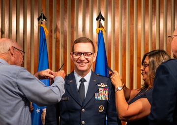 Robert Davis Promotes to Lt. Gen.