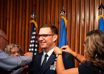 Robert Davis Promotes to Lt. Gen.
