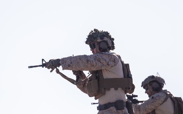 11th MEU Marines conduct explosive breaching drills