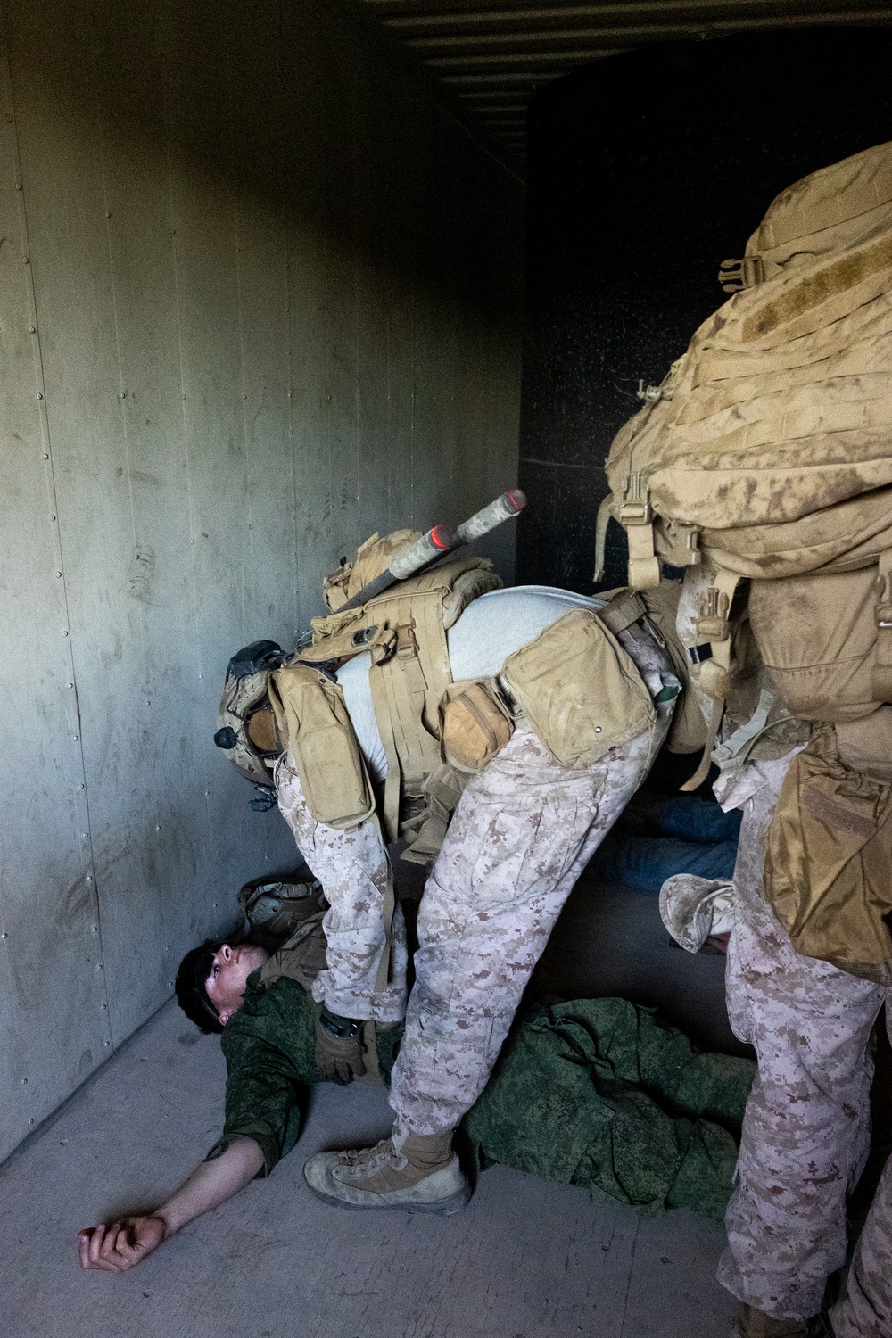11th MEU Marines conduct Vertical Assault Raid Course