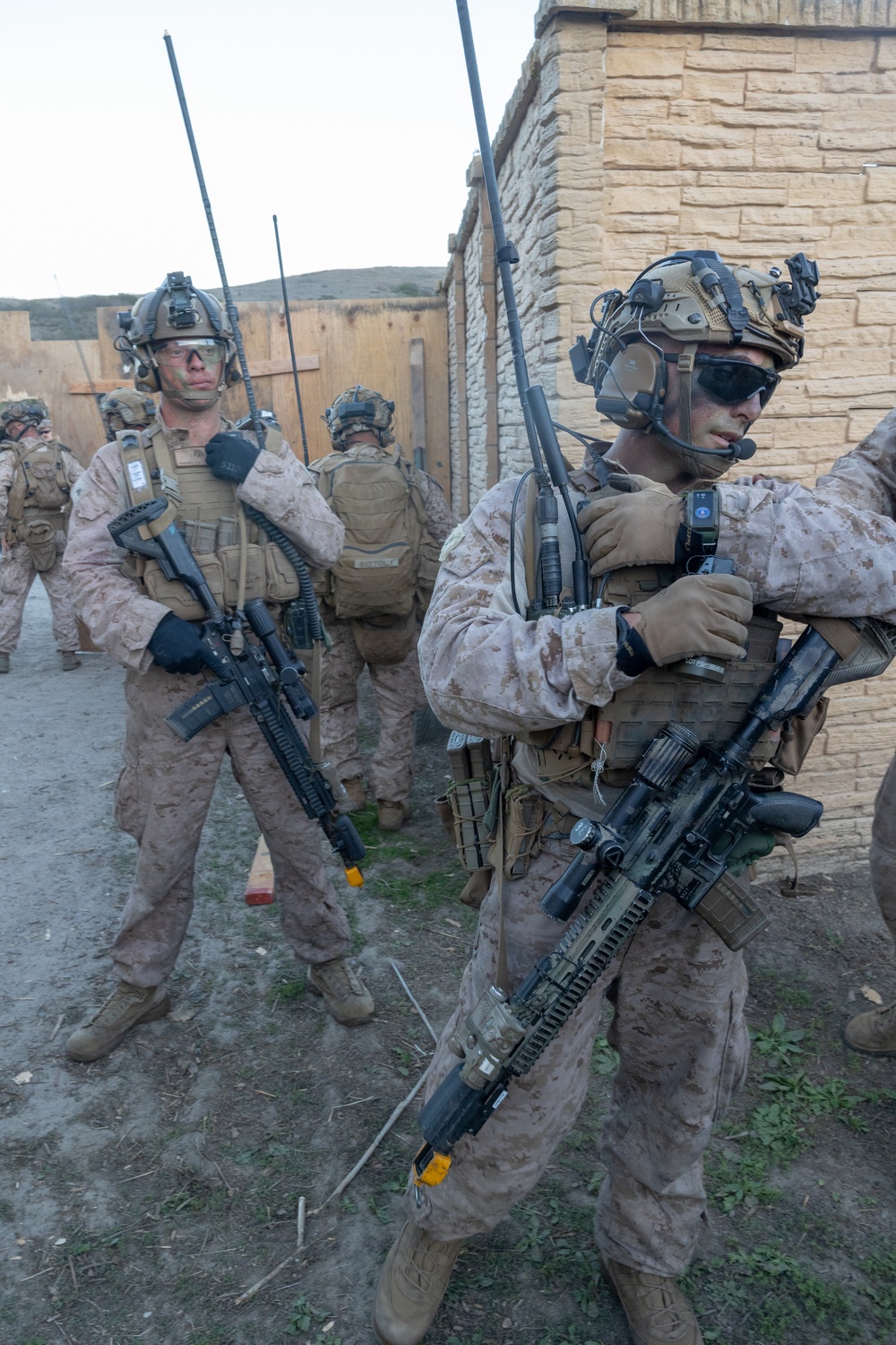 11th MEU Marines conduct Vertical Assault Raid Course