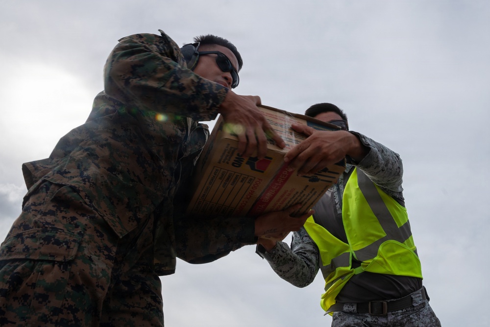 MRF-SEA, 3d MEB, 1st MAW and 374th Operations Group Support Delivery of Family Food Packs in The Philippines During Foreign Disaster Relief Operations