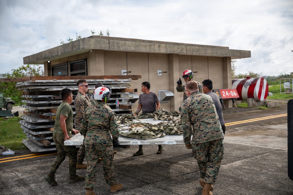 MRF-SEA, 3d MEB, 1st MAW and 374th Operations Group Support Delivery of Family Food Packs in The Philippines During Foreign Disaster Relief Operations