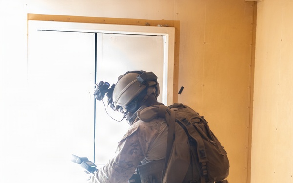 11th MEU participates in Mechanized Raid Course