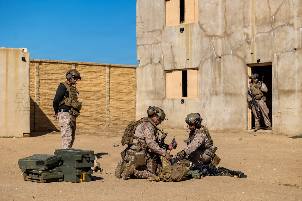 11th MEU participates in Mechanized Raid Course