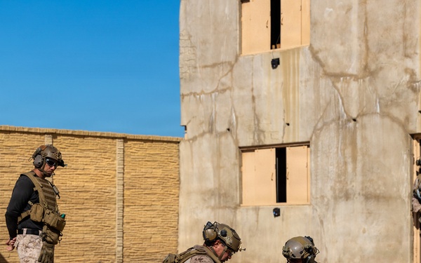 11th MEU participates in Mechanized Raid Course