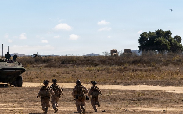 11th MEU participates in Mechanized Raid Course