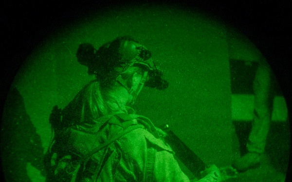 11th MEU participates in Mechanized Raid Course