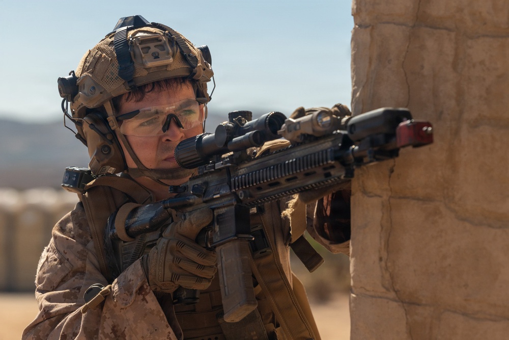 11th MEU participates in Mechanized Raid Course