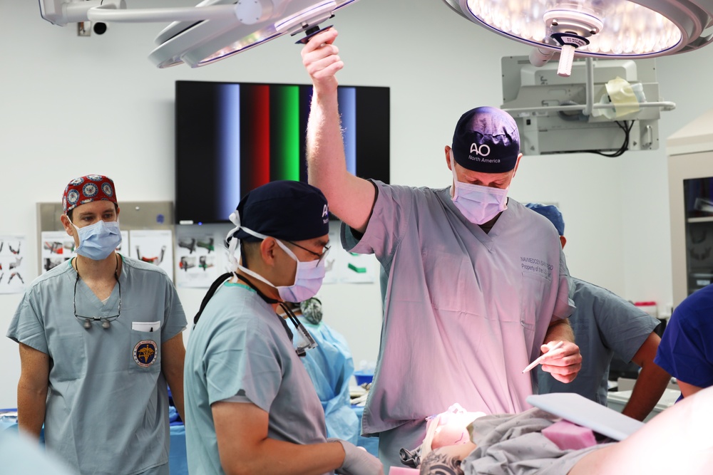 Maxillofacial Program at NMCSD Restores Form, Function, and Readiness