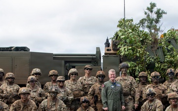 Indo-Pacom Commander Adm. Sam Paparo visits 25th Infantry Division Artillery Brigade during Joint Pacific Multinational Readiness Center rotation 26-01