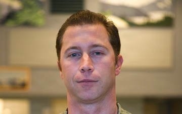 Alaska Naval Militia sailor provides crucial aviation coordination for Operation Halong Response