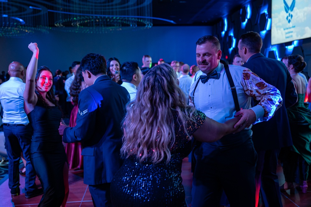 Andersen celebrates 78th Annual Air Force Ball