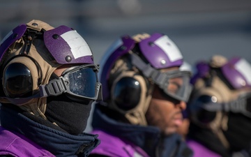 USS Kearsarge Conducts Flight Deck Drill