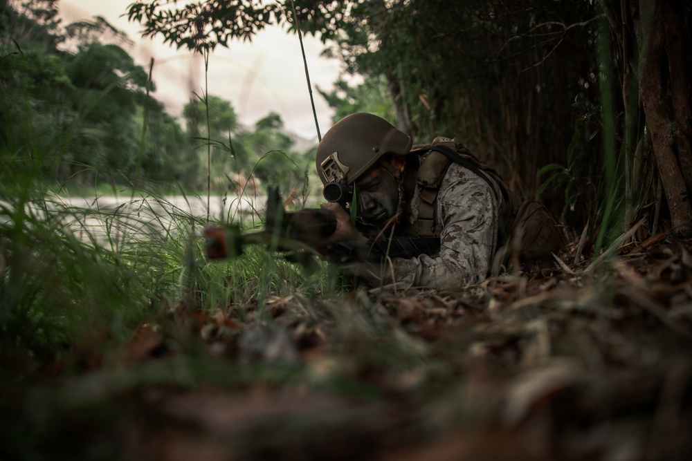 7th Communication Battalion Marines sharpen combat and communications skills at Jungle Warfare Training Center