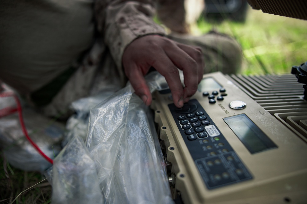 7th Communication Battalion Marines sharpen combat and communications skills at Jungle Warfare Training Center