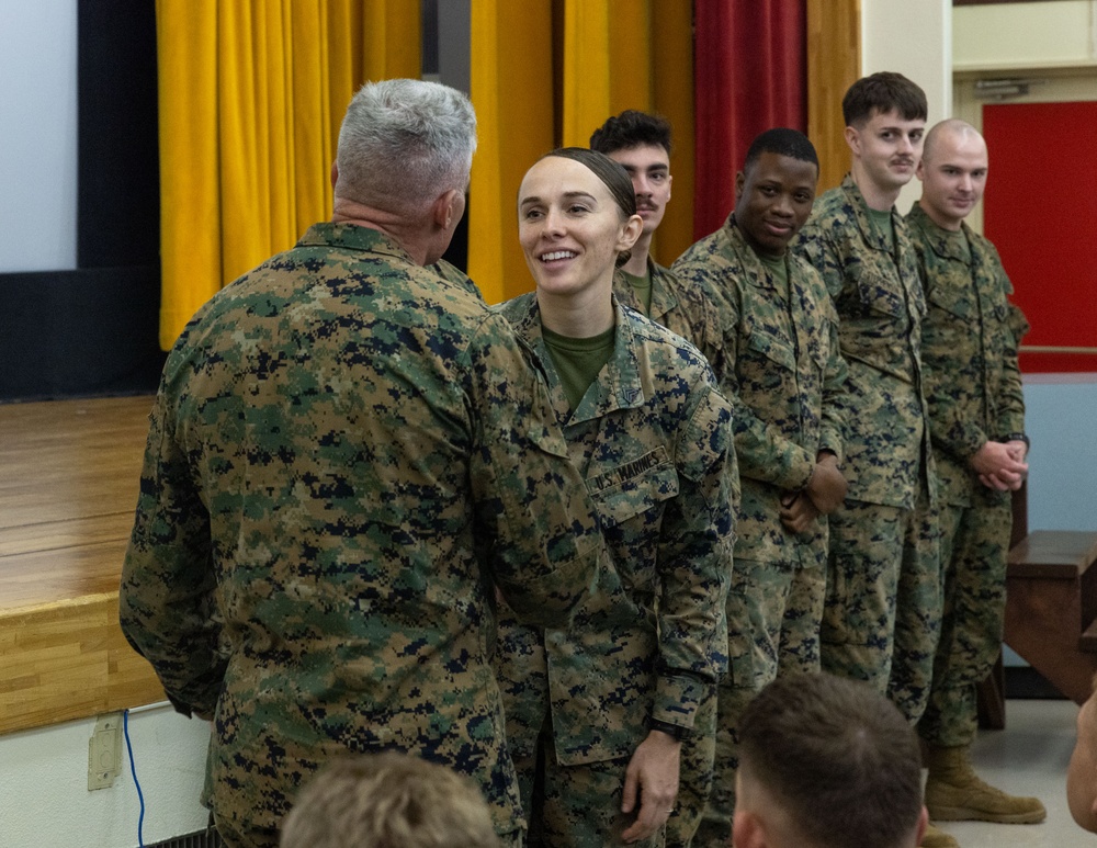 III Marine Expeditionary Force Commanding General holds farewell ceremony for outbound reservists
