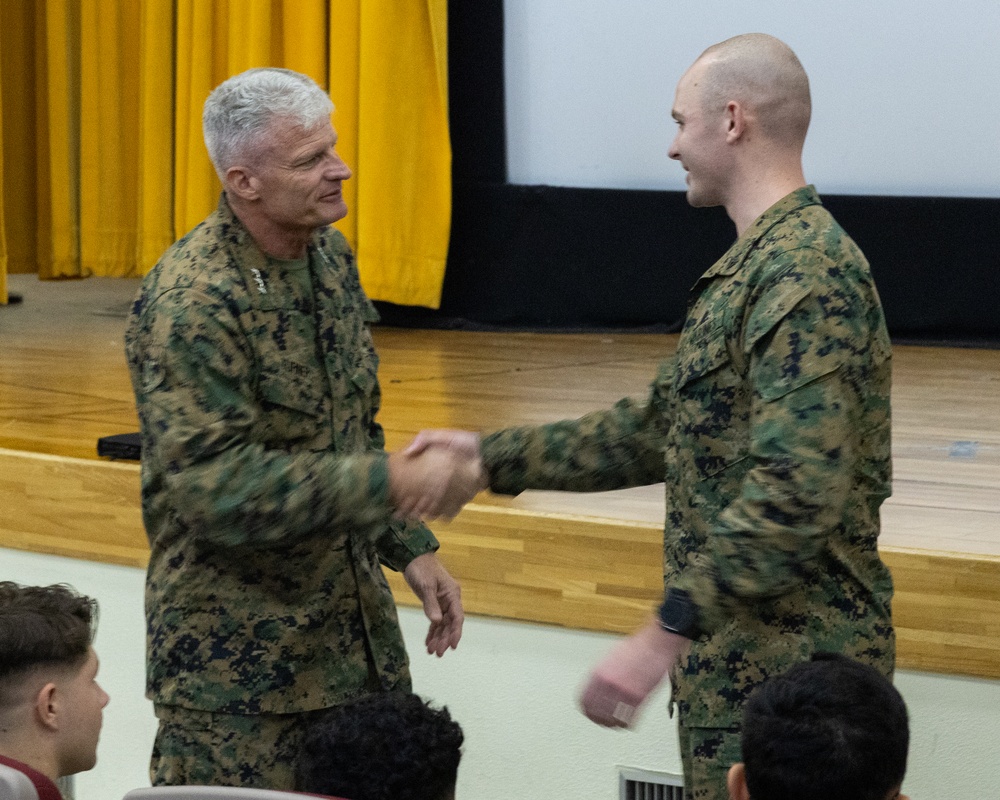 III Marine Expeditionary Force Commanding General holds farewell ceremony for outbound reservists