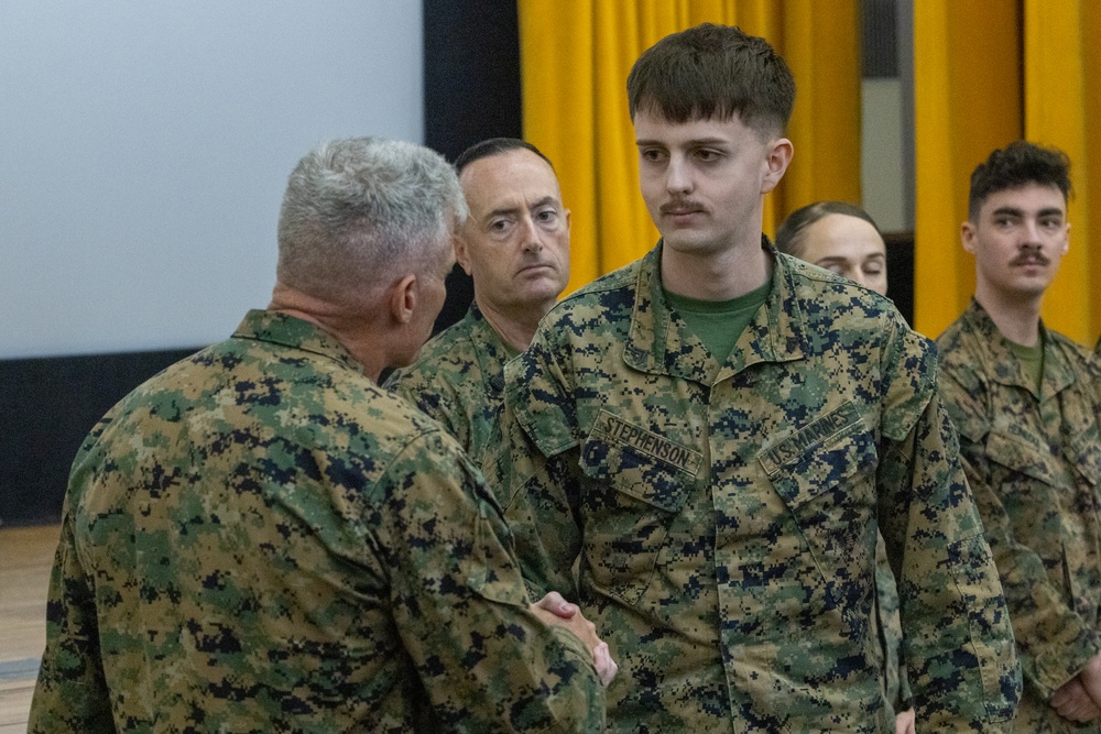 III Marine Expeditionary Force Commanding General holds farewell ceremony for outbound reservists