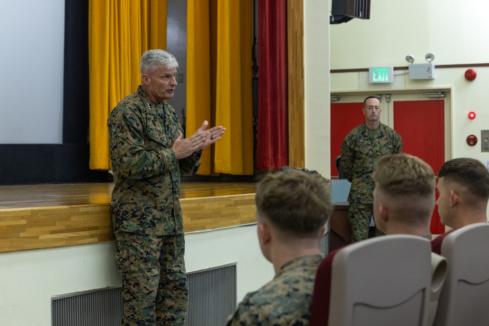 III Marine Expeditionary Force Commanding General holds farewell ceremony for outbound reservists