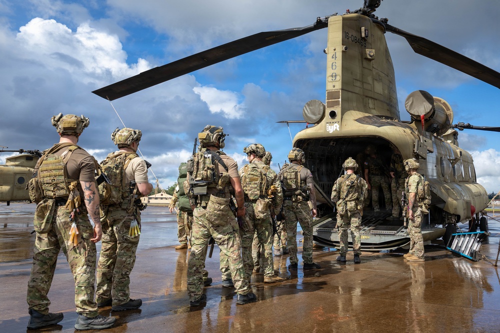 25th CAB Trains with 75th Ranger Regiment for Cold Load Rehearsal During Joint Pacific Multinational Readiness Center Rotation 26-01